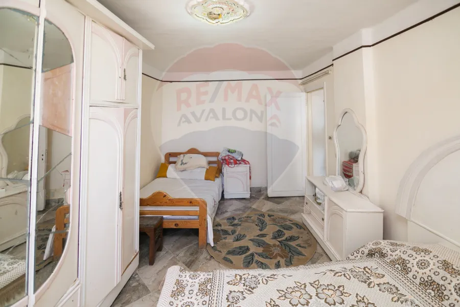 Apartment for sale 140 m Miami (Khaled Ibn Al Walid Street - next to the Hilton Hotel)