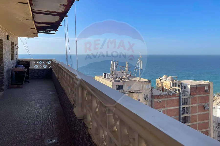 شقة للبيع 500 م سبورتنج (ثاني نمرة من البحر)