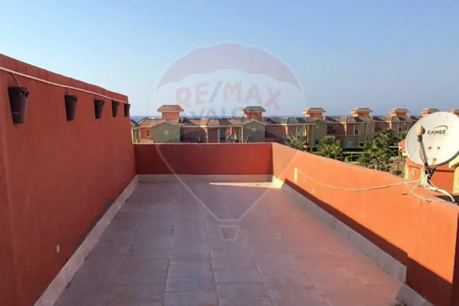 شاليه + روف للبيع سيدي عبدالرحمن (بلومار)