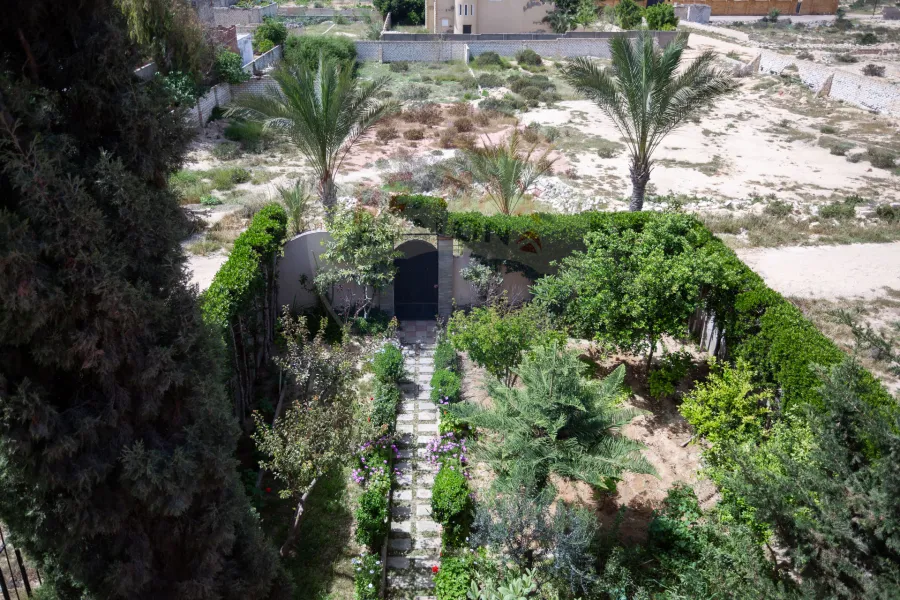 فيلا للبيع 470 م كينج مريوط (خطوات من هيلتون كينجز رانش والقرية الأوليمبية)