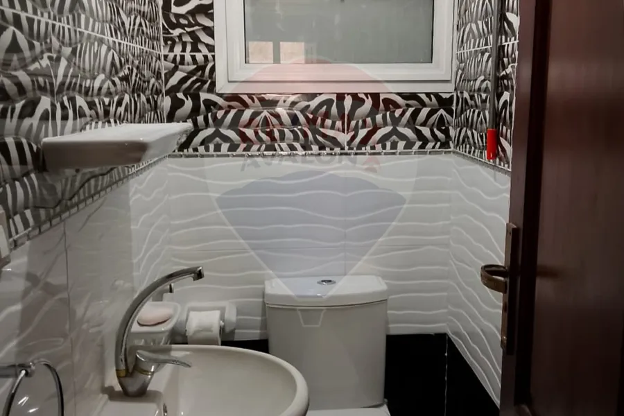 Apartment for rent 125 m Sidi Gaber El Sheikh (steps from the sea and Port Said Street)