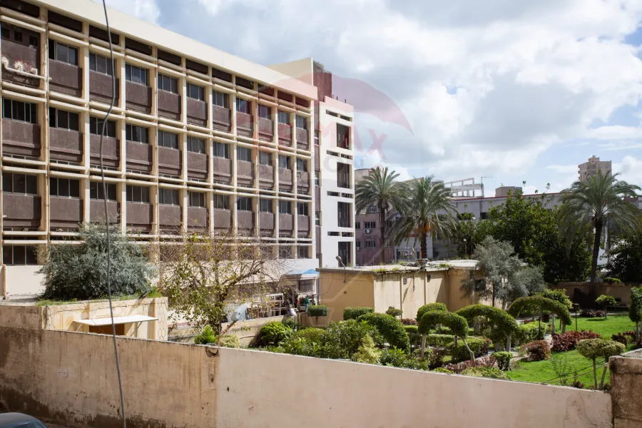 Administrative unit For Sale 196 m Smouha (Branched From Zaki Ragab St.)