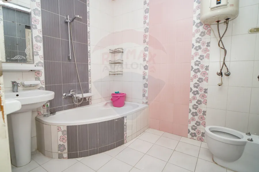 Apartment for rent 154 m Sidi Gaber (directly on the tram)