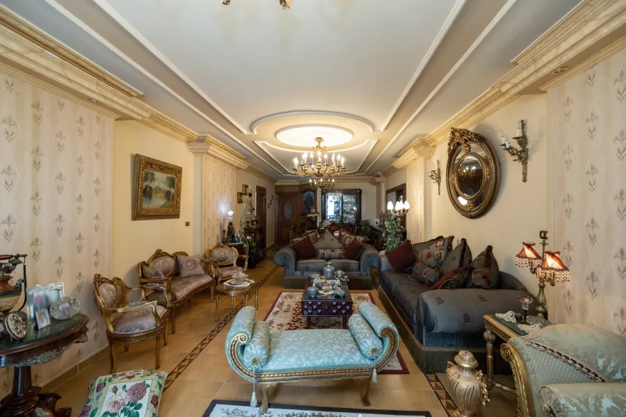 شقة للبيع 195 م كفر عبده (ش ابراهيم راجى)