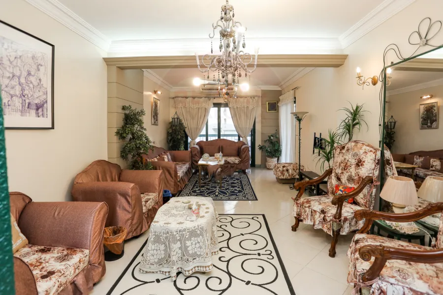 شقة للبيع 175 م المعمورة (عمارات امن الدولة)