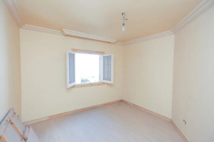 شقة للبيع 287م  ستانلي - تقاطع ش عبدالعزيز فهمي مع ش مصطفى أبو هيف