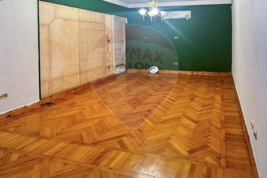 Apartment for sale in Smouha (Ismail Serry St.) 100 m