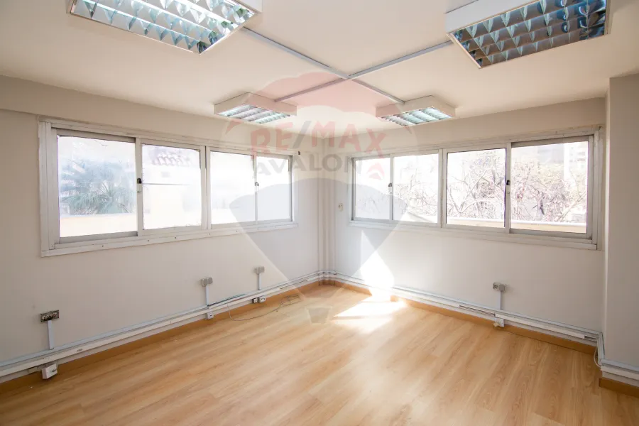 Villa for rent 1,000 m Roshdy (Syria St.)