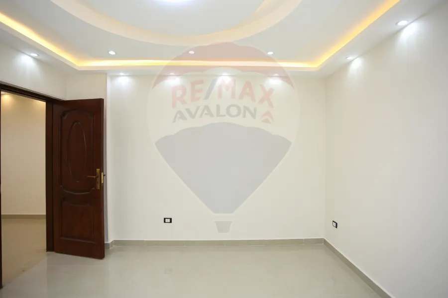 Apartment for sale 216 m Miami (Mohamed Awad St.)