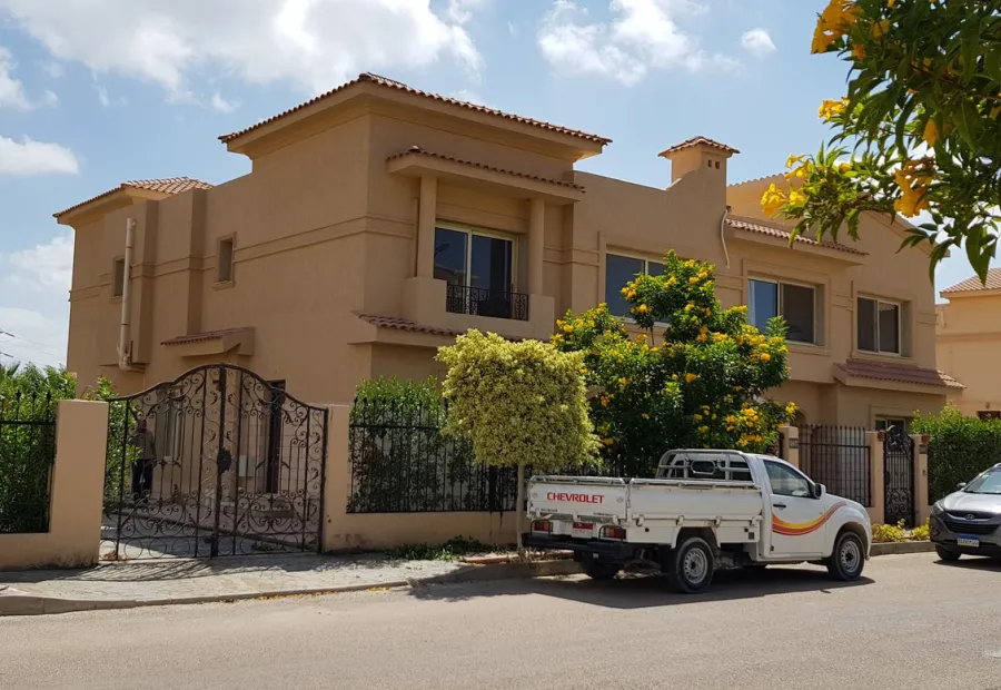 للبيع 370م كينج مريوط ( كومباوند أليكس ويست مرحلة أنطونيادس)