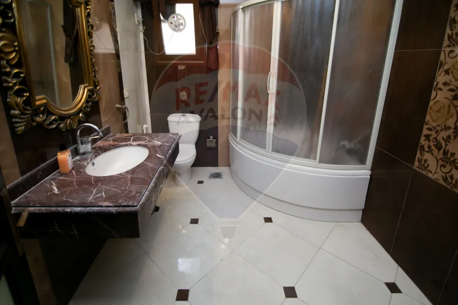 Apartment for sale 190 m Rushdi (second number from the tram)