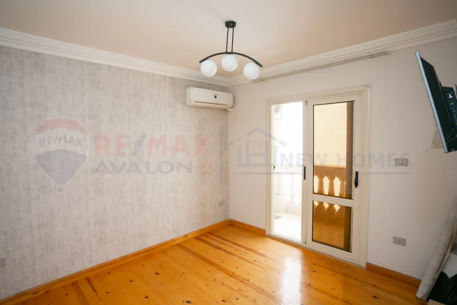 شقة للبيع 146 م لوران (ثاني نمرة من ش ابو قير)