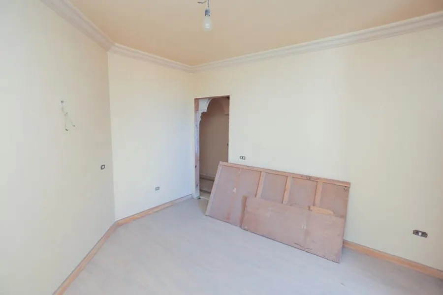 شقة للبيع 287م  ستانلي - تقاطع ش عبدالعزيز فهمي مع ش مصطفى أبو هيف