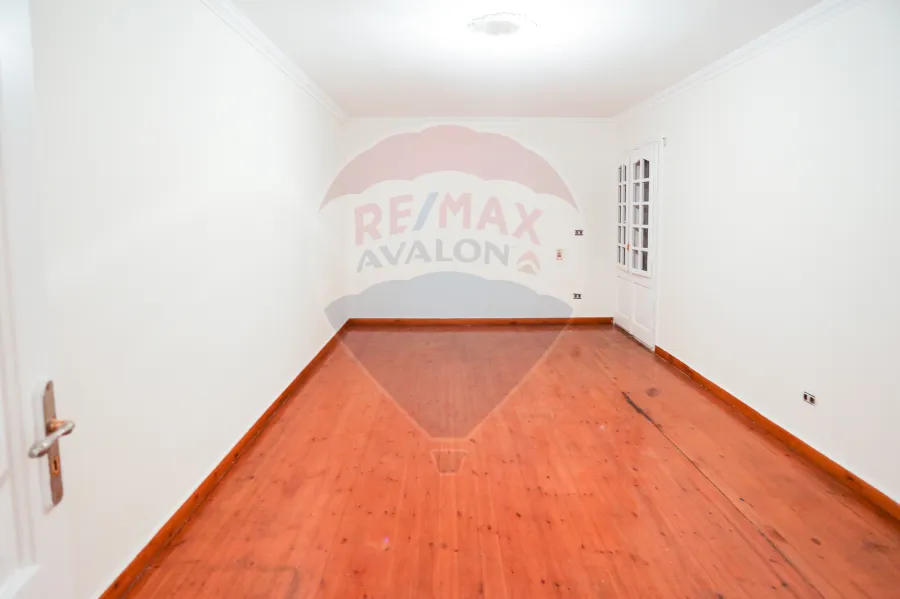 مقر اداري للايجار 255 م سموحه ( شارع كمال الدين صلاح )