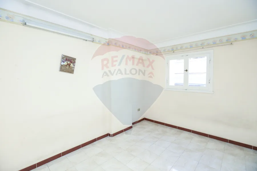 شقة للبيع 170 م السيوف ( متفرع من الترام )