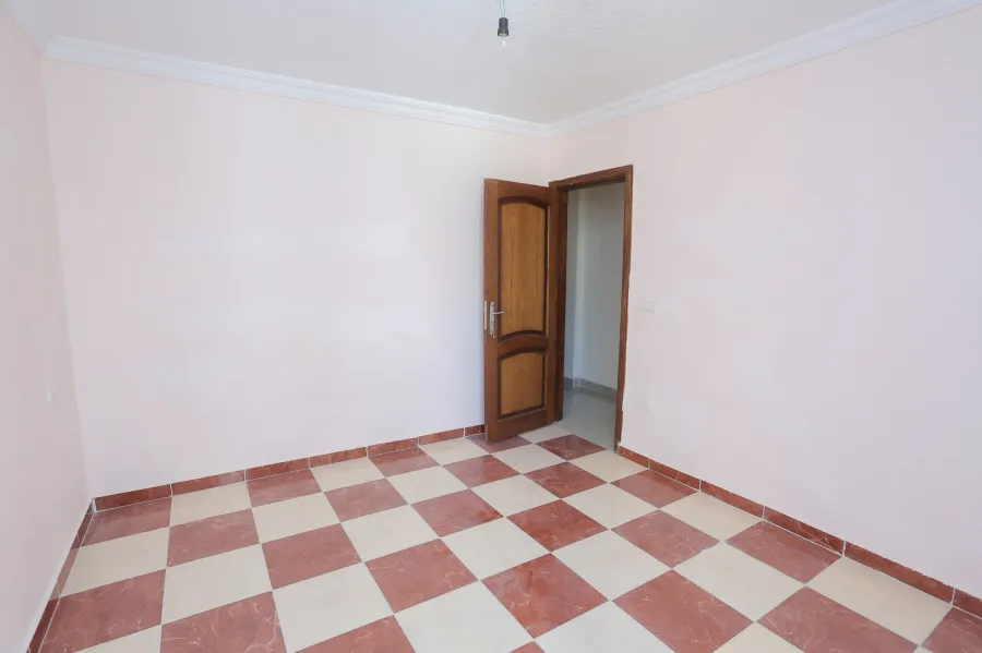 شقة للإيجار190م لوران - ش عبدالمنعم دليل