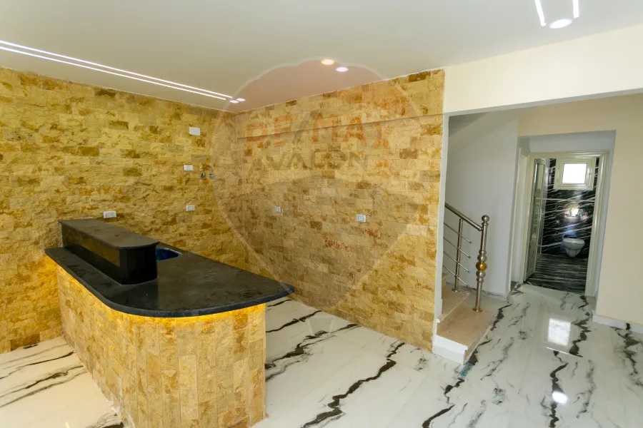 فيلا ستاند الون للبيع (قرطاج) 235 م