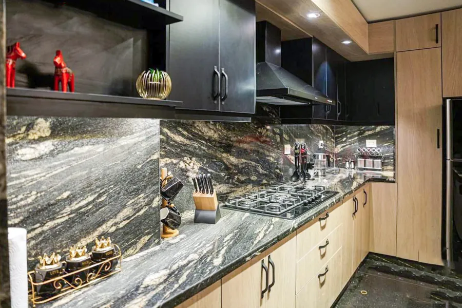 شقة للبيع 195 م كفر عبده (عمارة براند - ش سانت جيني)