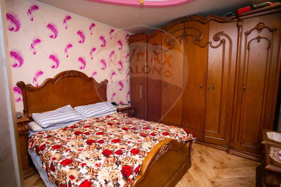 شقة للبيع 125 م فيكتوريا (ش عبد السلام عارف علي الترام)