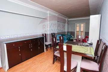 شقة للبيع 120 م سموحه ( امام جرين بلازا _ شارع النصر )