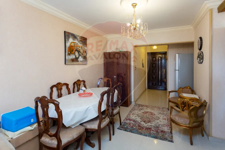 Apartment for sale 130 m Jnaklis (Steps From Abu Qer St.)