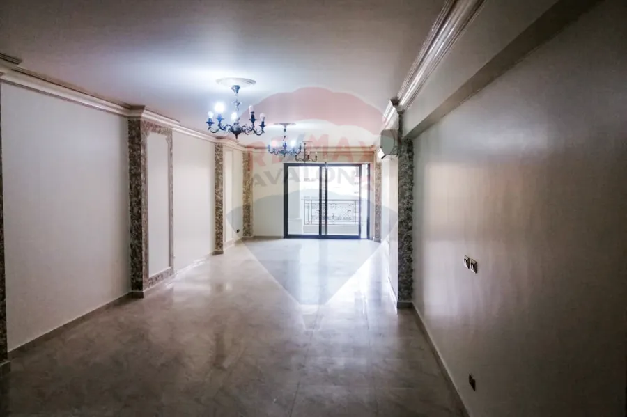 شقة إيجار 180 م سموحة (ش 14 مايو)