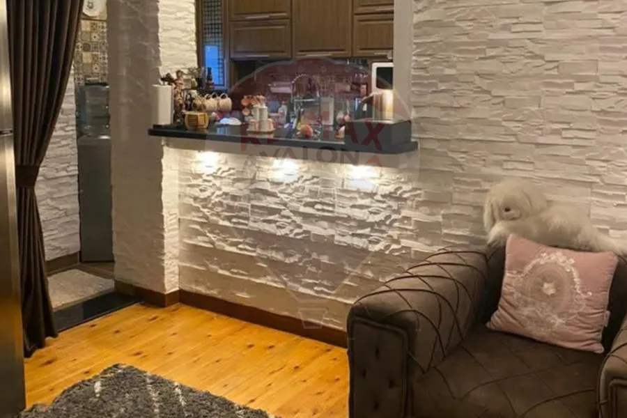 شقه للبيع 120 م كفر عبده (امام مدرسة الفرانسيسكان)