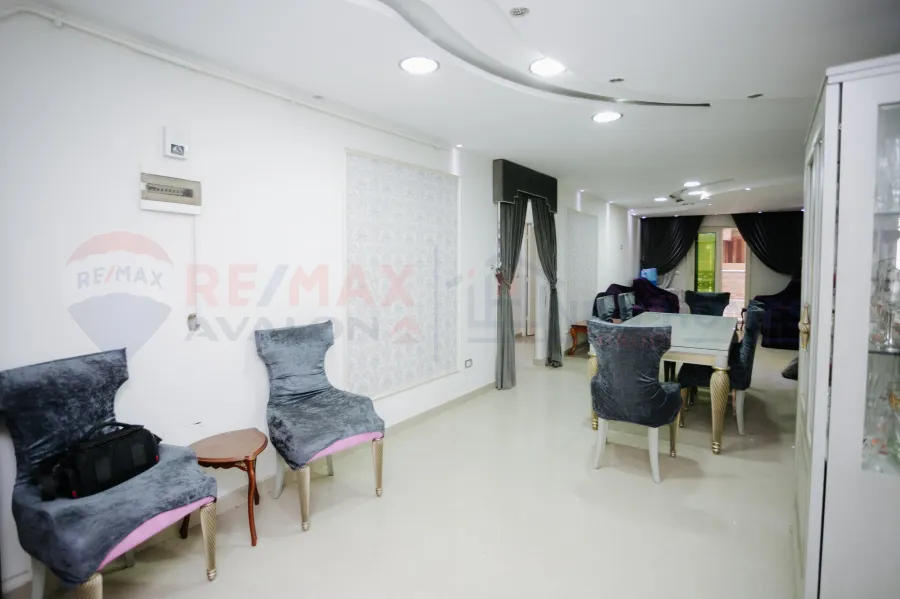 شقة للبيع 125 م الابراهيمية (رابع نمرة من البحر)