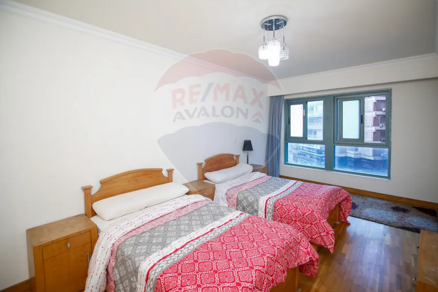 شقة للبيع  267 م سان استيفانو (الفور سيزون )