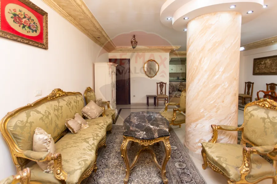 Apartment for sale 200 m Louran (between Abu Qir Street and the tram)