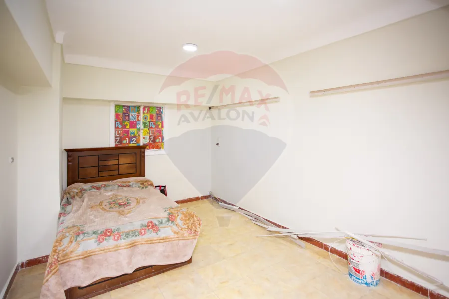 Administrative apartment for rent 300 m Roushdy (Abu Qir St.)