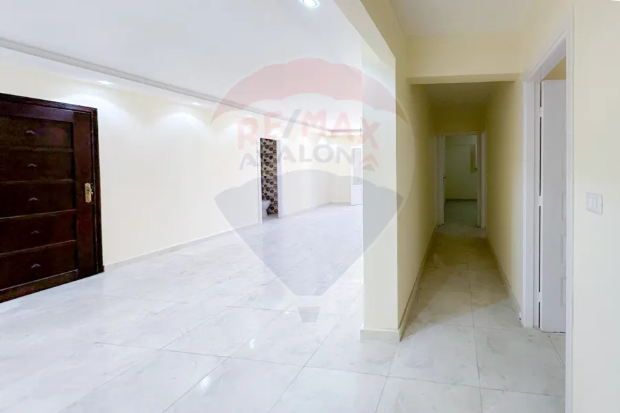 Apartment for sale 145 m Bolkly (Wingat main street)