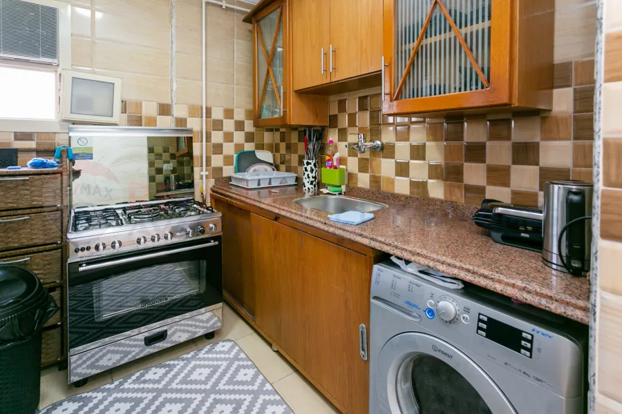 شقة للبيع 140 م كفر عبده (ش ابراهيم راجي)