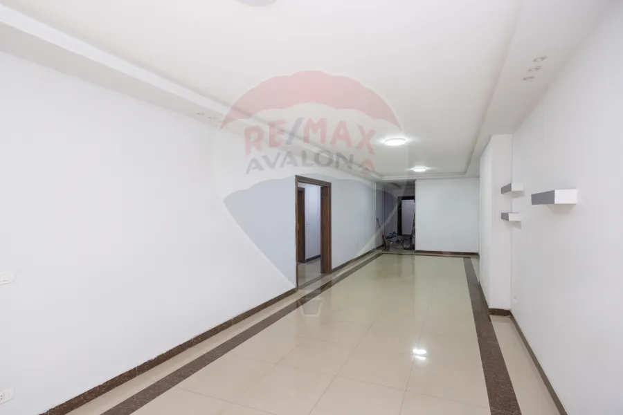 Adminstrative Apartment for sale 150 m Camp Shezar (Port Said St)