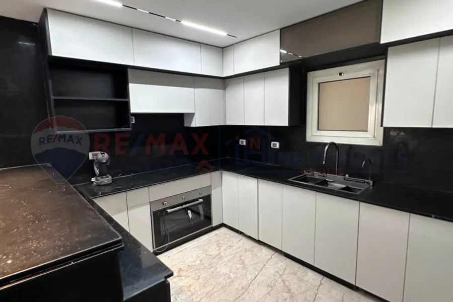 شقة للبيع 218 م ( اليكس ويست)