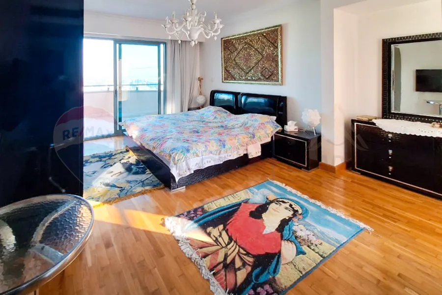 Apartment for rent 200 m in San Stefano (Four Seasons Towers)