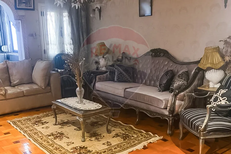 Apartment for sale 115 m Camp caesar (Directly on the sea)