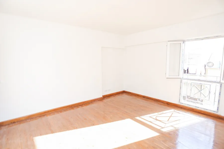 شقة للإيجار160م سموحة (كمبوند فيروزه سموحة)