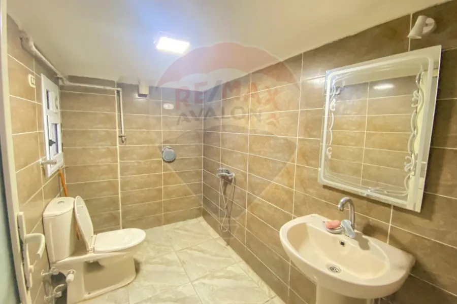 Apartment For Rent 125 m Cleopatra (on the tram directly - suitable for residential or administrative)