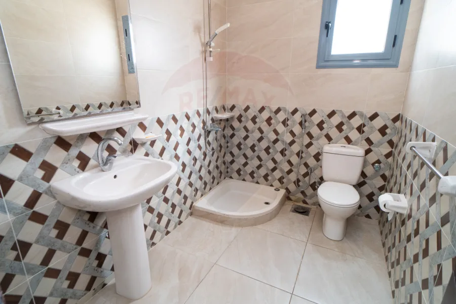 Villa for Sale 330 m King Maryot (Banks area)