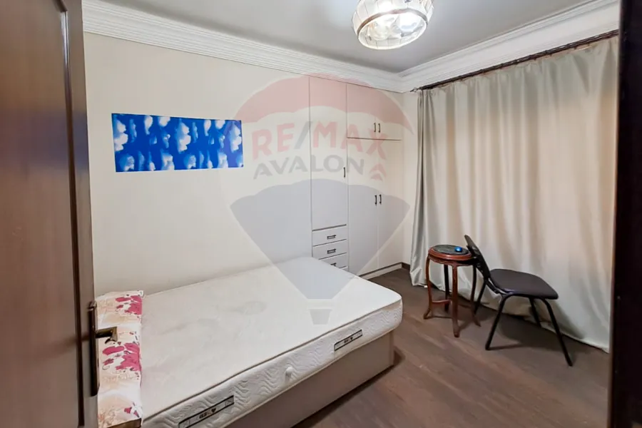 شقة دوبلكس للبيع 320 م سبورتنج (ش احمد علام)