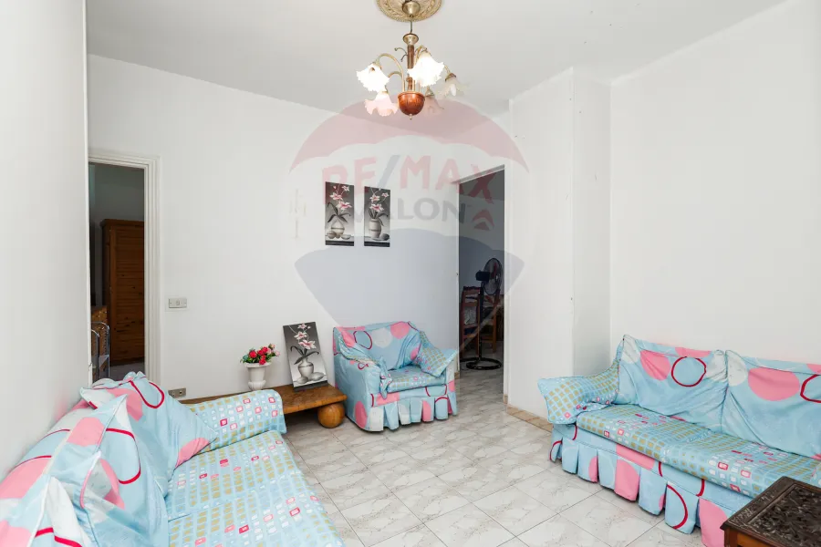 Furnished apartment for rent 115m Al Asafra (Directly on the Sea)