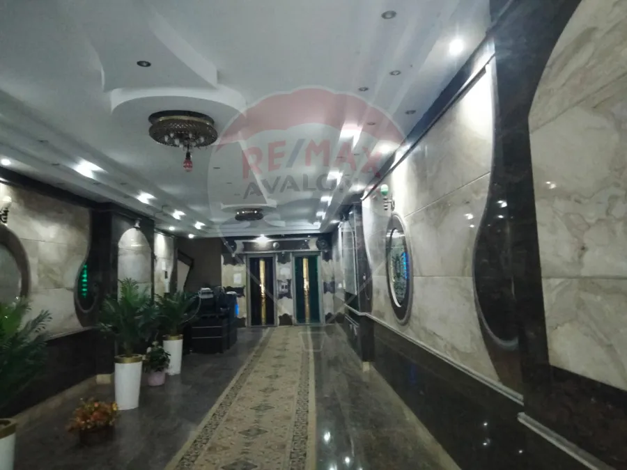 شقة للبيع 154 م كفر عبده (ش محمد صفوت)