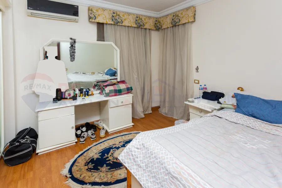 Apartment for sale 210 m Fleming (steps from Abu Qir St - brand building)