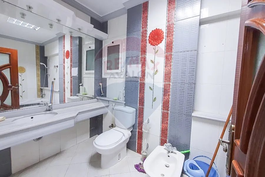 مكتب مفروش و مجهز بالكامل للإيجار 150م الحي اللاتيني (الفراعنة)