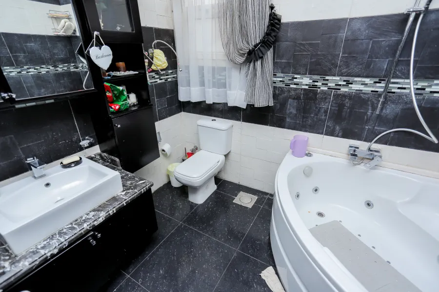 Apartment for sale 192 Roushdi (No 2 from Tram St)