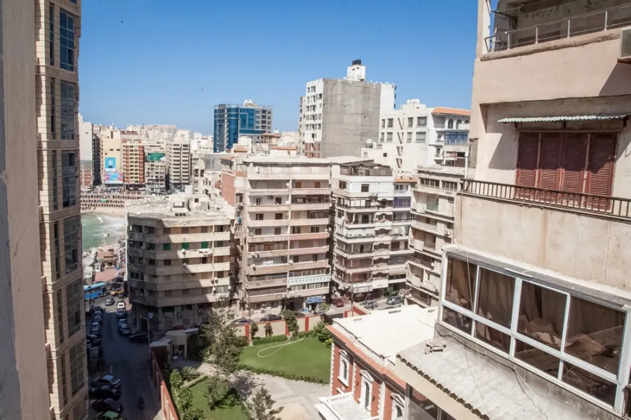 Apartment For Sale 330m Roushdy ( Soryia St.)