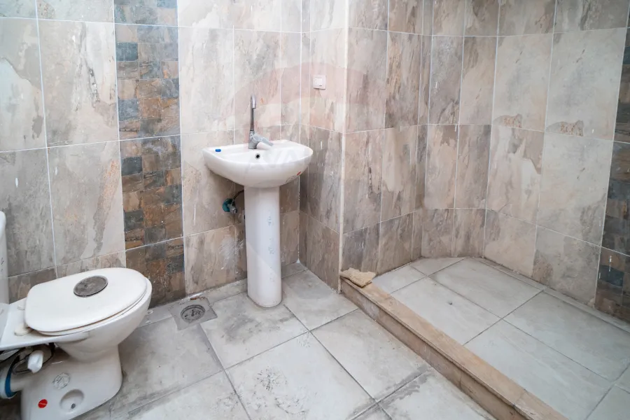 شقة للبيع 200 م الابراهيمية (شارع أبو قير مباشرة)