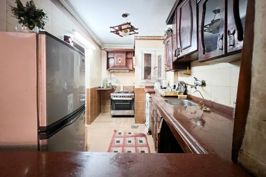 شقة للبيع 185 م جناكليس (ش مرتضي)