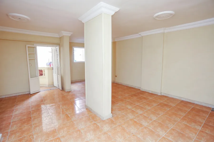 شقة للبيع 118م ميامي (متفرع من ش خالد بن الوليد)